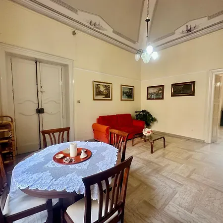 Eden Garden-historic Big House Near Sea,