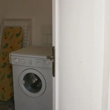 Eden Garden-historic Big House Near Sea,