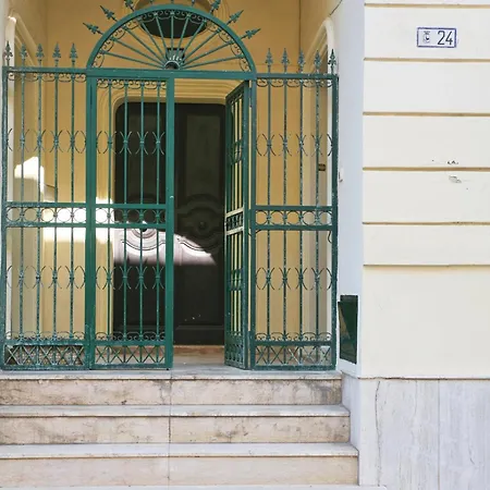 Eden Garden-historic Big House Near Sea, 別荘 *