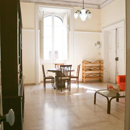 Eden Garden-historic Big House Near Sea, 別荘 ガリポリ