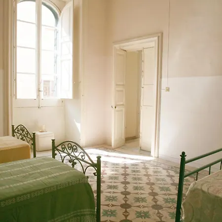 Eden Garden-historic Big House Near Sea, *