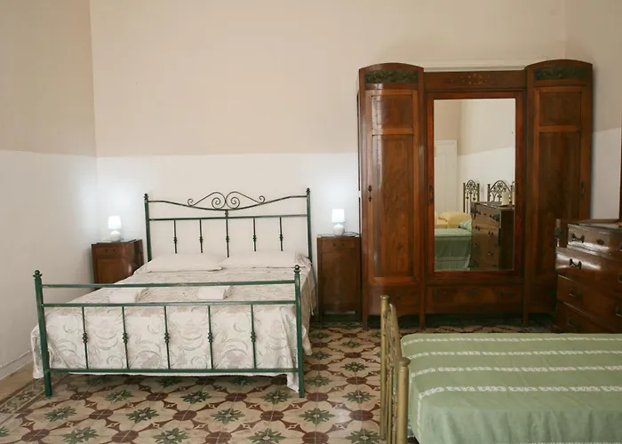 Holiday home Eden Garden-historic Big House Near Sea, Gallipoli