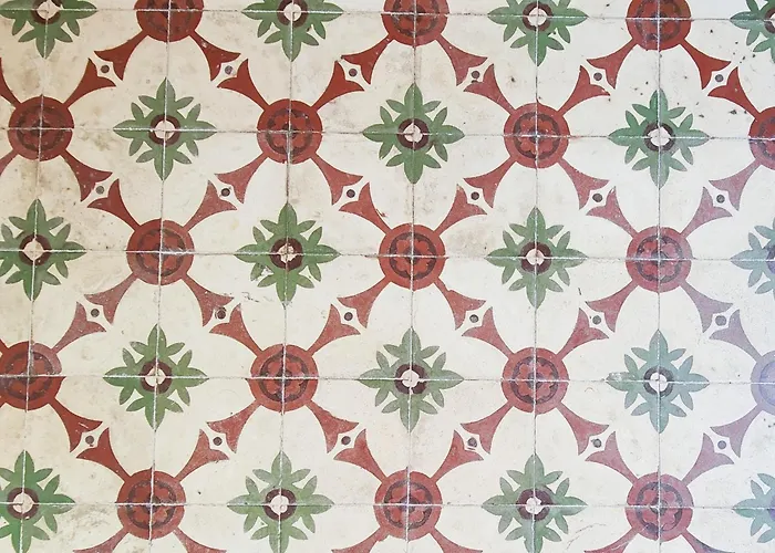 Eden Garden-historic Big House Near Sea, Holiday home