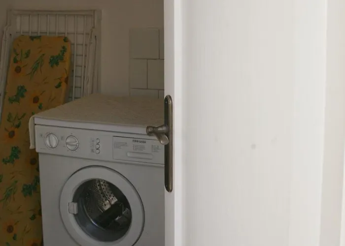 Eden Garden-historic Big House Near Sea,